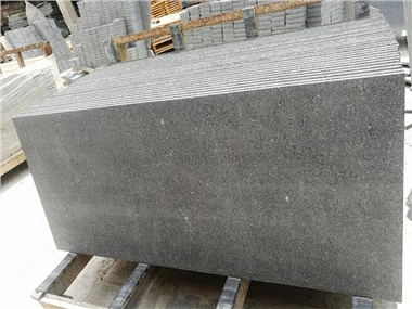 Broušený zelený porfyr