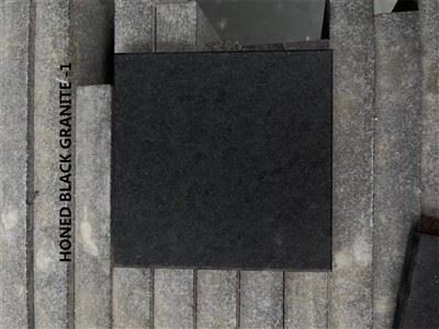 Matně černé žulové pracovní desky